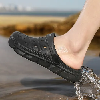 Yaz Moda 2022 Kadın Erkek Çiftler Terlik Eva Yumuşak ışık Rahat Delik ayakkabı Takunya Erkek Kadın Terlik platform sandaletler