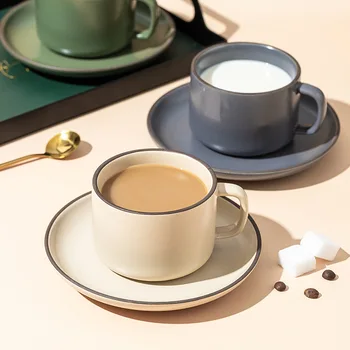 Kahve fincan ve çay tabağı ıns iskandinav seramik fincan seti yaratıcı basit kahvaltı fincan öğleden sonra çay kaşıklı fincan